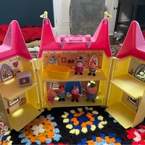 Peppa Pig Pink and Yellow Playhouse